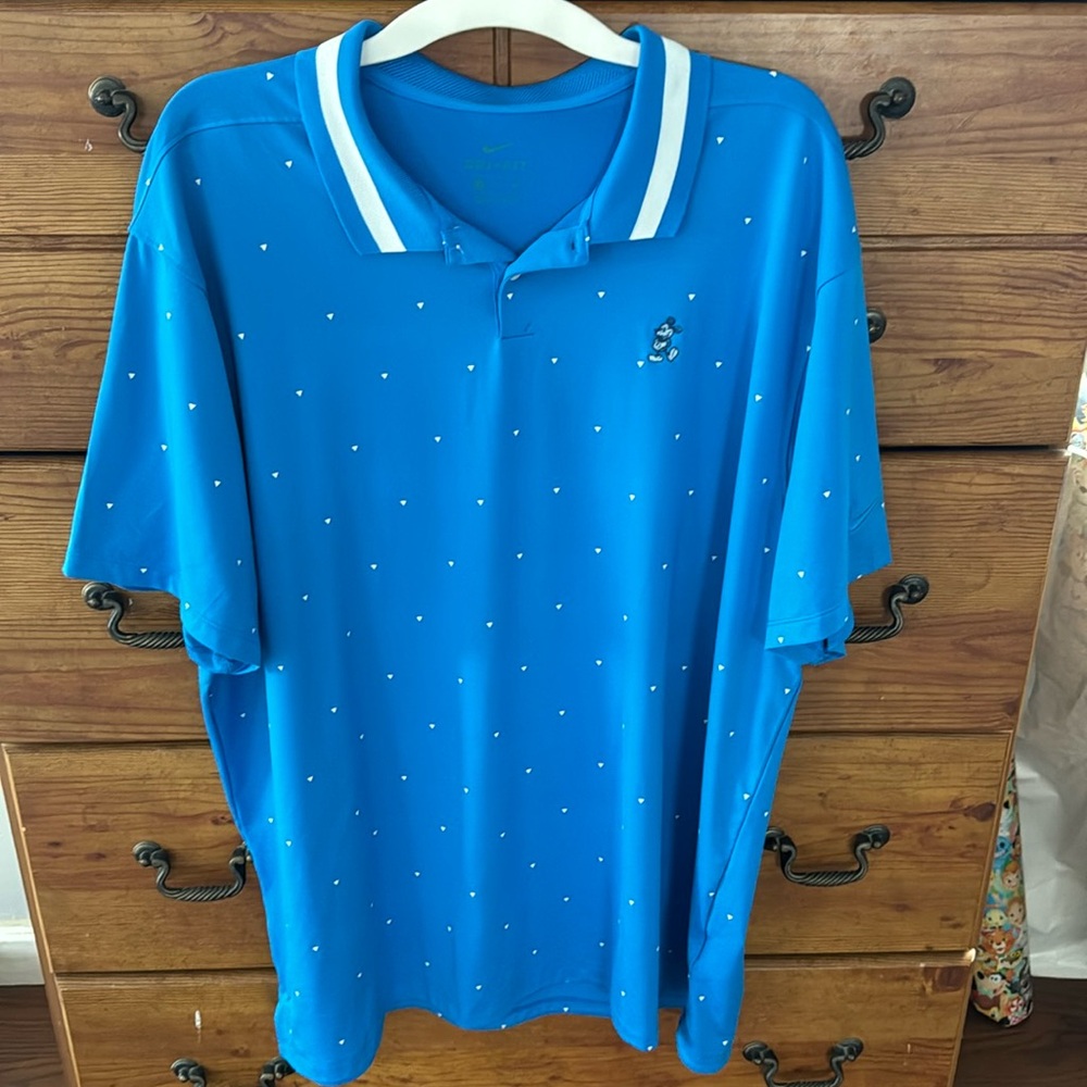 Nike Mickey Mouse dry fit golf shirt